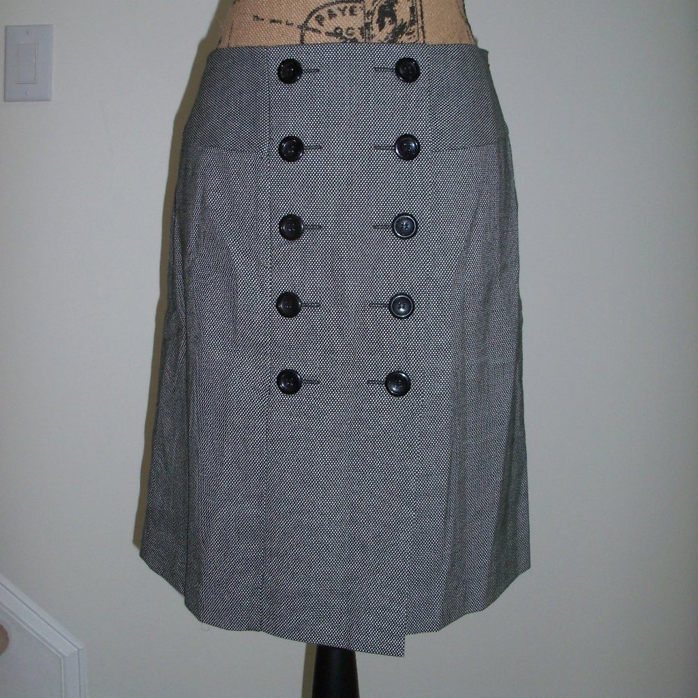 Dress Barn Black/ White Print Skirt Size 4